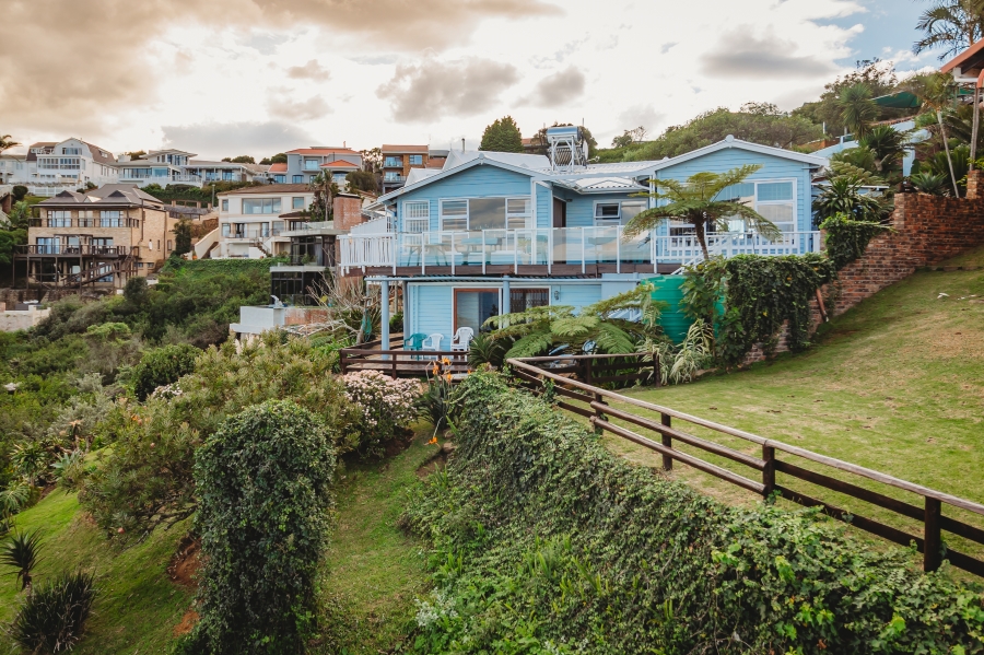 5 Bedroom Property for Sale in Herolds Bay Western Cape